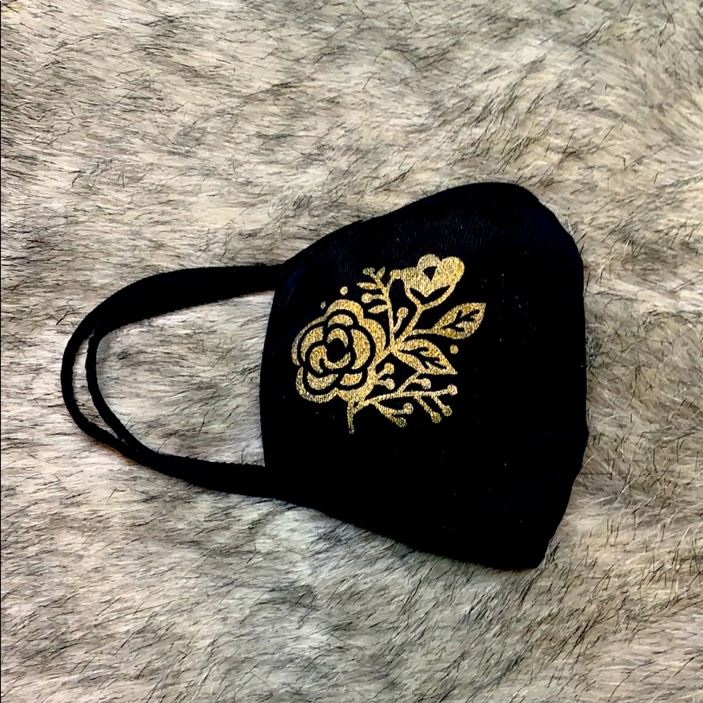 🌹Rose Face Mask w/ Filter Pocket Kit🌹